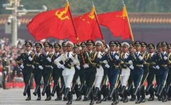 Čína vyzvala svet, aby sa zjednotil proti USA