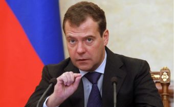 VETERANS TODAY: Medveděv – Pokud USA rozmístí na Ukrajinu „peacekeepery“, spálíme je