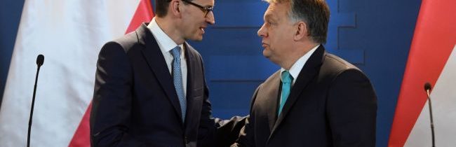 Premiéri Poľska a Maďarska sa pohádali kvôli Rusku