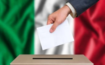 Talianske pravicové strany navrhujú pred voľbami prezidentský systém. Mainstream straší Trumpom a Orbánom