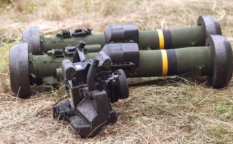 Zajatý ukrajinský plukovník: Komplexy „Javelin“ sú zbytočné zbrane