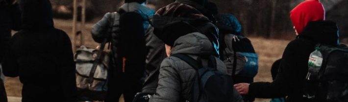 Holanďané mají oprávněný strach, že budou vyhnáni ze svých domovů – vláda potřebuje 20 tisíc domů pro „obohacovače“. Jenže to samé čeká postupně všechny členské státy EU… pokud lidé neodstraní politiky!