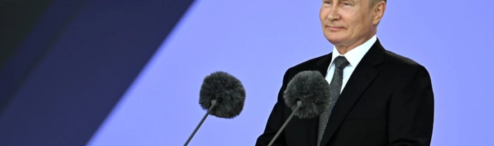 Putin poslal tvrdé varovanie americkej hegemónii