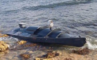 Neznámý námořní dron u Sevastopolu