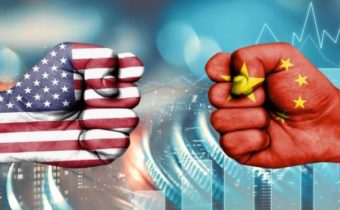 Británia a USA chystajú spoločnú hospodársku vojnu proti Číne