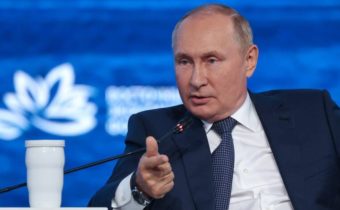 Putin na Ekonomickom fóre o sankciách: „Nech vlkovi zmrzne chvost“