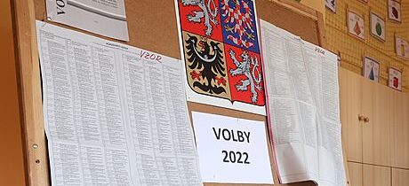 Petr Hájek Po volbách 2. řádu: Převážná část „mlčící většiny“ hlasovala nohama. Babiš s Okamurou sice vítězi, ale jde spíše o mezihru. Ještě ani neznáme dilemata, která přicházejí. Nejen Itálie a Rusko. Ticho před bouří? Boj začíná