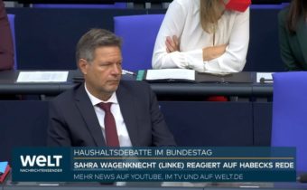 VIDEO: Sahra Wagenknecht se v Bundestagu postarala o poprask během projevu, když vyzvala k jednání s Ruskem a k obnovení nákupů ruských energií, protože bez levného ruského plynu a ropy se německá ekonomika zhroutí! Německý tisk už hlásí zavírání desítek průmyslových podniků, přestože plynu v zásobnících je dostatek, ale jeho cena je pro německý průmysl likvidační! Německé závody zvažují přesun podnikání do USA, kde je plyn 8x levnější než v Německu!