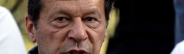 Pakistan dosiahol atentátom na bývalého premiéra Imrana Khana bod zlomu
