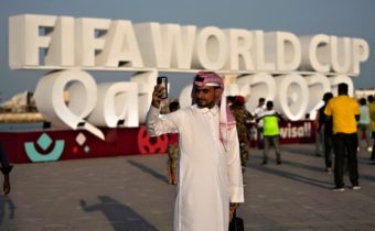 FIFA žádá Katar, aby přestal trestat znásilněné ženy jako zločince |