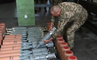 Ukrajine začala dochádzať munícia