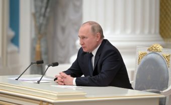 Prvýkrát od februárového stretnutia Putin zvolal v Kremli členov Bezpečnostnej rady