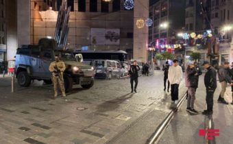 Turecká policie zatkla podezřelého z výbuchu. Viníky potrestáme, hrozí Erdogan