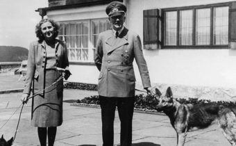Kdyby Sověti Hitlera v Berlíně zajali živého, čekala by ho sovětská spravedlnost