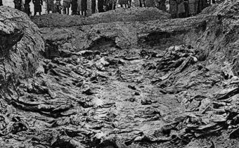 Katyňský masakr – neomluvitelný zločin sovětské NKVD na polských důstojnících a inteligenci