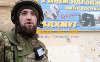 Ukrajinský vojak pohrozil Zelenskému a Zalužnému ozbrojenou vzburou