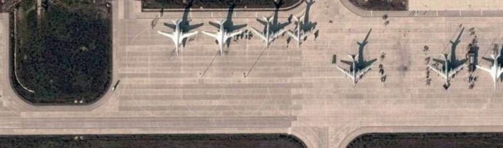 Pred útokom ukrajinským dronom bolo letisko „Engels“ snímané americkými satelitmi
