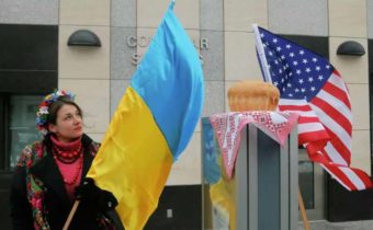 Ukrajina zaujíma americkú spoločnosť čoraz menej