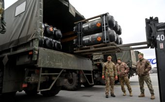 USA prestanú vyzbrojovať Kyjev, keď nebezpečenstvo preváži výhody