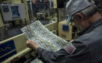 Amerického dolára sa chcú zbaviť aj na „zadnom dvore“ USA