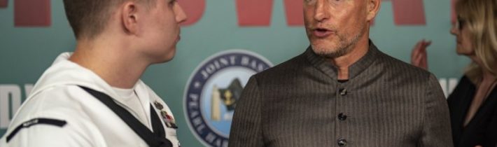 Herec Woody Harrelson dokonale shrnuje covidový podvod (video) – Necenzurovaná pravda