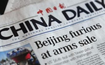 China Daily: USA zakrývajú svoje vnútorné problémy vyvolávaním konfliktov vo svete