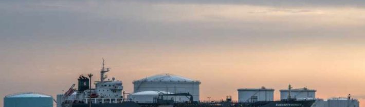 Ruská „tieňová flotila“ rozvrátila globálny trh s tankermi