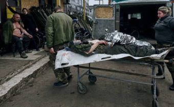 KYJEV OBVINĚN Z KŠEFTŮ S LIDSKÝMI ORGÁNY! Mají se odebírat podivně zabíjeným vojákům! Opakuje se snad na Ukrajině kosovský scénář, který rozkryla Carla del Ponte!?