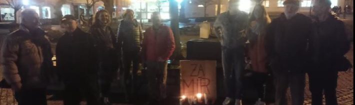 Jak se dnes svítilo / a pochodovalo/ proti Fialově tmě a válce v České republice