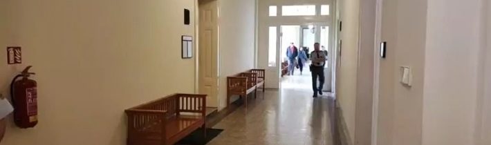 Soudní jednání Patrik Tušl vs. Monika Špoulová a Jiří Hodr ( ČÁST 1. ) 21.3…