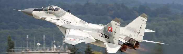SLOVENSKÁ VLASTIZRÁDNÁ VLÁDA SE ZALEKLA ZPRÁVY TAJNÝCH SLUŽEB že Rusko udeří i na slovenská letiště, proto poslala stíhačky MiG-29 na Ukrajinu v rozmontovaném stavu po silnici! (VIDEO)