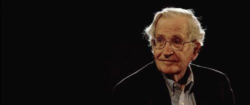 Noam Chomsky: USA a Británie odmítly mírová jednání na Ukrajině, aby podpořily své vlastní národní zájmy. Rusové se chovají na Ukrajině humánněji než Američané v Iráku