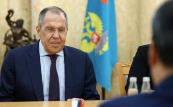 Obnoveniu mierových rokovaní s Ukrajinou bránia vážne prekážky, vysvetlil Lavrov osobitnému predstaviteľovi čínskeho rezortu diplomacie