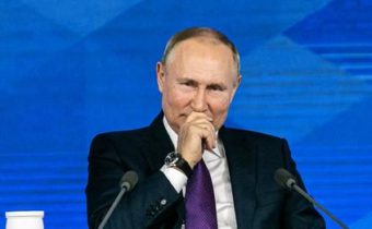 Protiruské sankcie nefungujú: Ropná vojna Západu proti Rusku začína podľa energetických analytikov strácať na sile. Príjmy Ruska z predaja ropy sa dostali na nový rekord