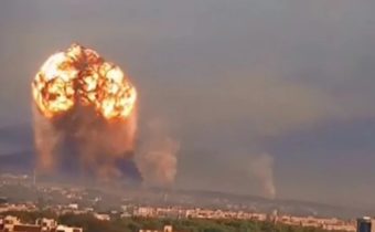 Ruské střely zasáhly ukrajinský muniční sklad v Chmelnickém a způsobily masivní výbuch – INFOKURÝR