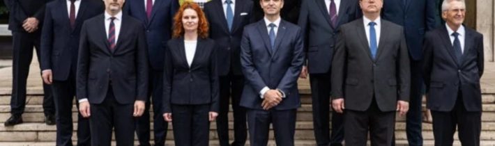 Miroslav Kavij: Protektorátní americká vláda