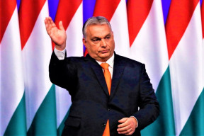 Orbán uvedl, že jádro pojmu "západní hodnoty" zahrnuje tři klíčové důrazy – migraci, LGBT a válku.