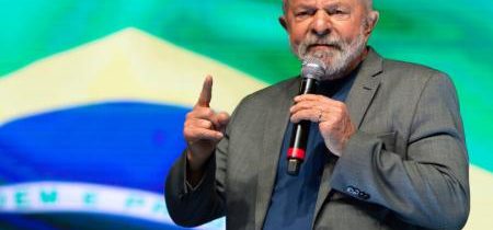 Brazílsky prezident Lula vyzýva na "globálne riadenie" s cieľom presadiť ľavicovú politiku v oblasti klímy