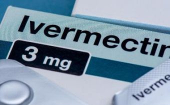 FDA, lekárske skupiny musia niesť zodpovednosť za potláčanie ivermektínu ako liečby COVID