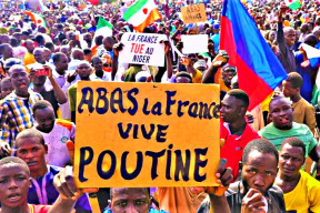 Pryč s Francií!: Demostrace v Nigeru + Co děje v Nigeru? (Video)
