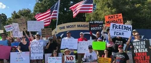 Devět Floridských okresů přijalo rezoluci vyzývající k zákazu covidových „vakcín“ – CZ24.NEWS