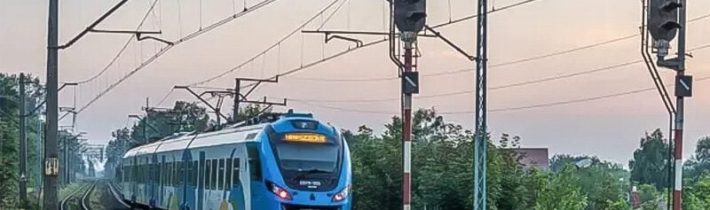 Chudáci Poláci … Kdosi v Polsku zastavil 20 vlaků a spustil jim na plné pecky ruskou hymnu a Putinův projev – CZ24.NEWS