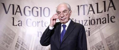 Taliansky expremiér Giuliano Amato obvinil Francúzsko zo zostrelenia civilného lietadla, pri ktorom v roku 1980 zahynulo 81 ľudí. Cieľom útoku mal byť líbyjský líder Muamar Kaddáfí