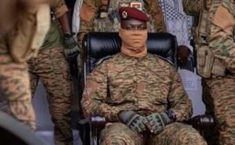 Vojenskí vládcovia západoafrického štátu Burkina Faso oznámili úspešné zmarenie pokusu o štátny prevrat
