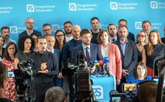 Ako agentúry vylúčením pätiny voličov nahrávajú v prieskumoch Progresívnemu Slovensku