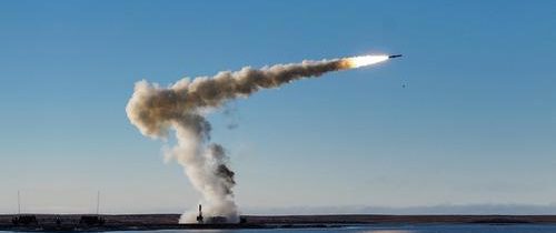 Ruské ozbrojené sily uskutočnili masívny kombinovaný útok na objekty ukrajinskej armády