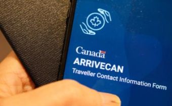 Trudeauova vláda údajne zatajila policajné vyšetrovanie pred audítormi, ktorí preverovali aplikáciu ArriveCan