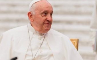 Pápež František potvrdzuje katolícku náuku o diakonkách: "Ordinácie sú vyhradené pre mužov