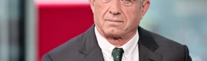 Kennedy by musel zradit svého otce, aby zasáhl Bidena |