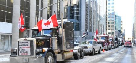 Súdny proces s vedúcimi konvoja slobody Tamarou Lichovou a Chrisom Barberom sa odkladá do 11. októbra